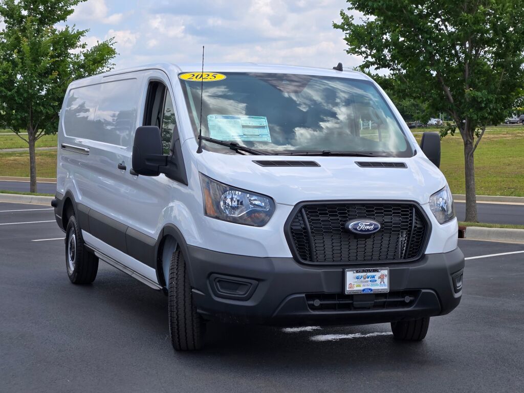 2025 Ford Transit Cargo Van photo 3