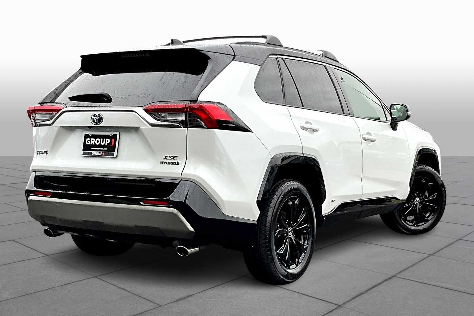 2023 Toyota RAV4 Hybrid XSE photo 9