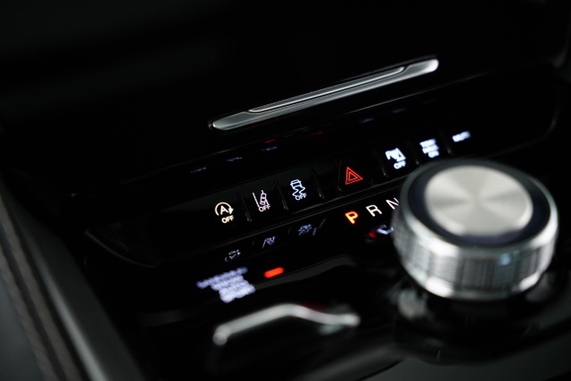2025 Jeep Wagoneer Series II photo 11