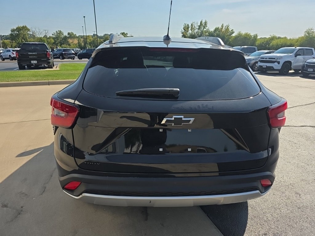 2026 Chevrolet Trax LT photo 6