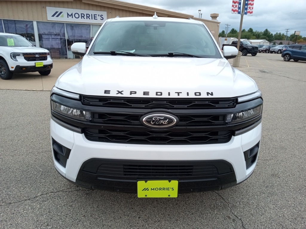 2024 Ford Expedition MAX Limited photo 2