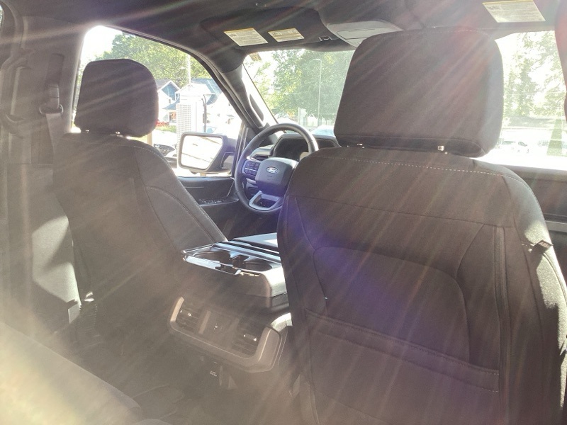 2025 Ford F-150 XLT photo 18