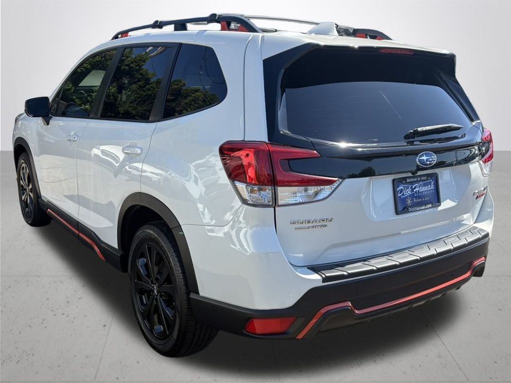 2022 Subaru Forester Sport photo 8
