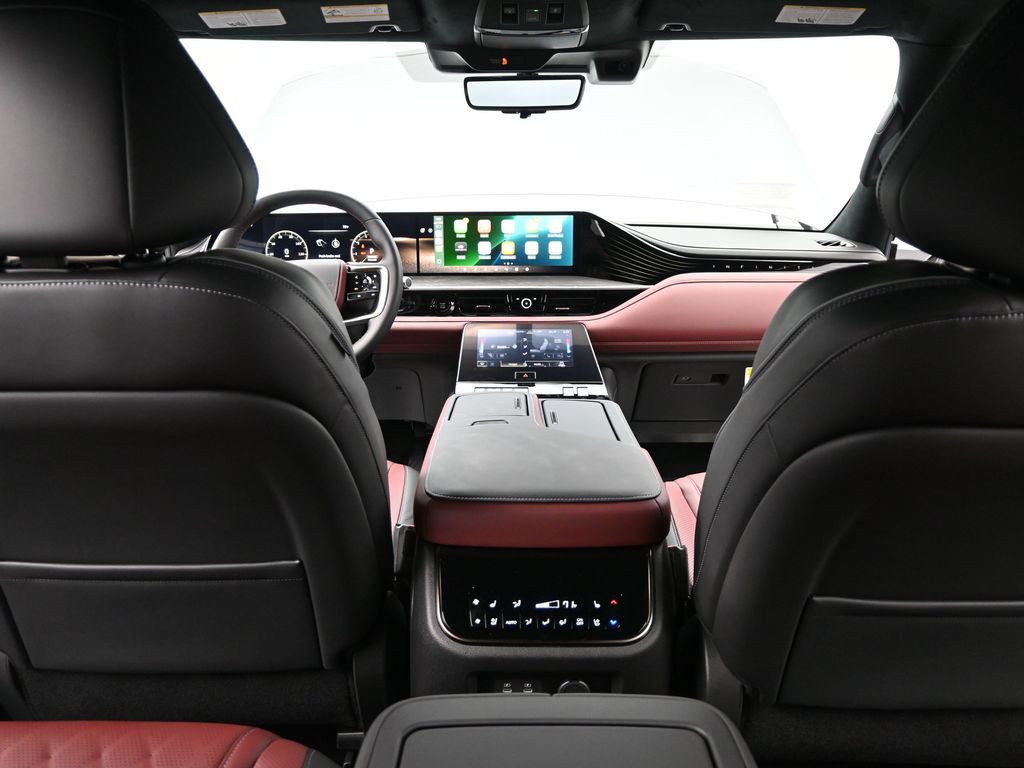 2026 Infiniti QX80 photo 11