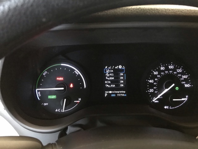 2024 Toyota Sienna LE photo 22