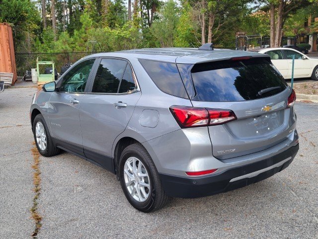 2024 Chevrolet Equinox LT photo 3