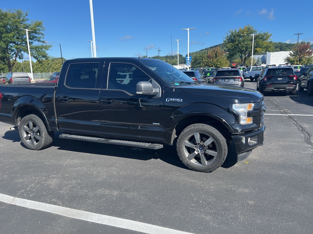 2017 Ford F-150 XLT photo 2