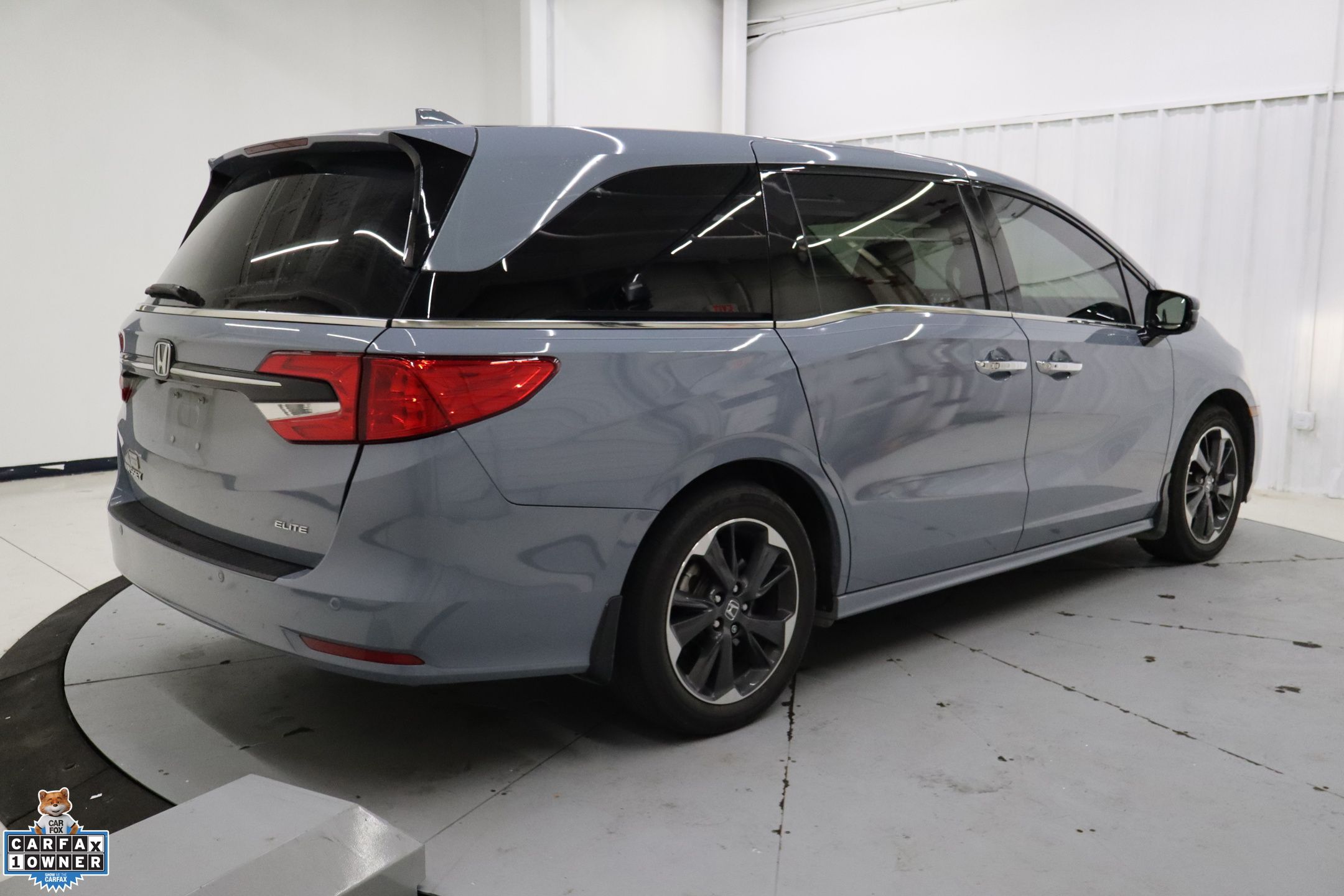 2024 Honda Odyssey Elite photo 3