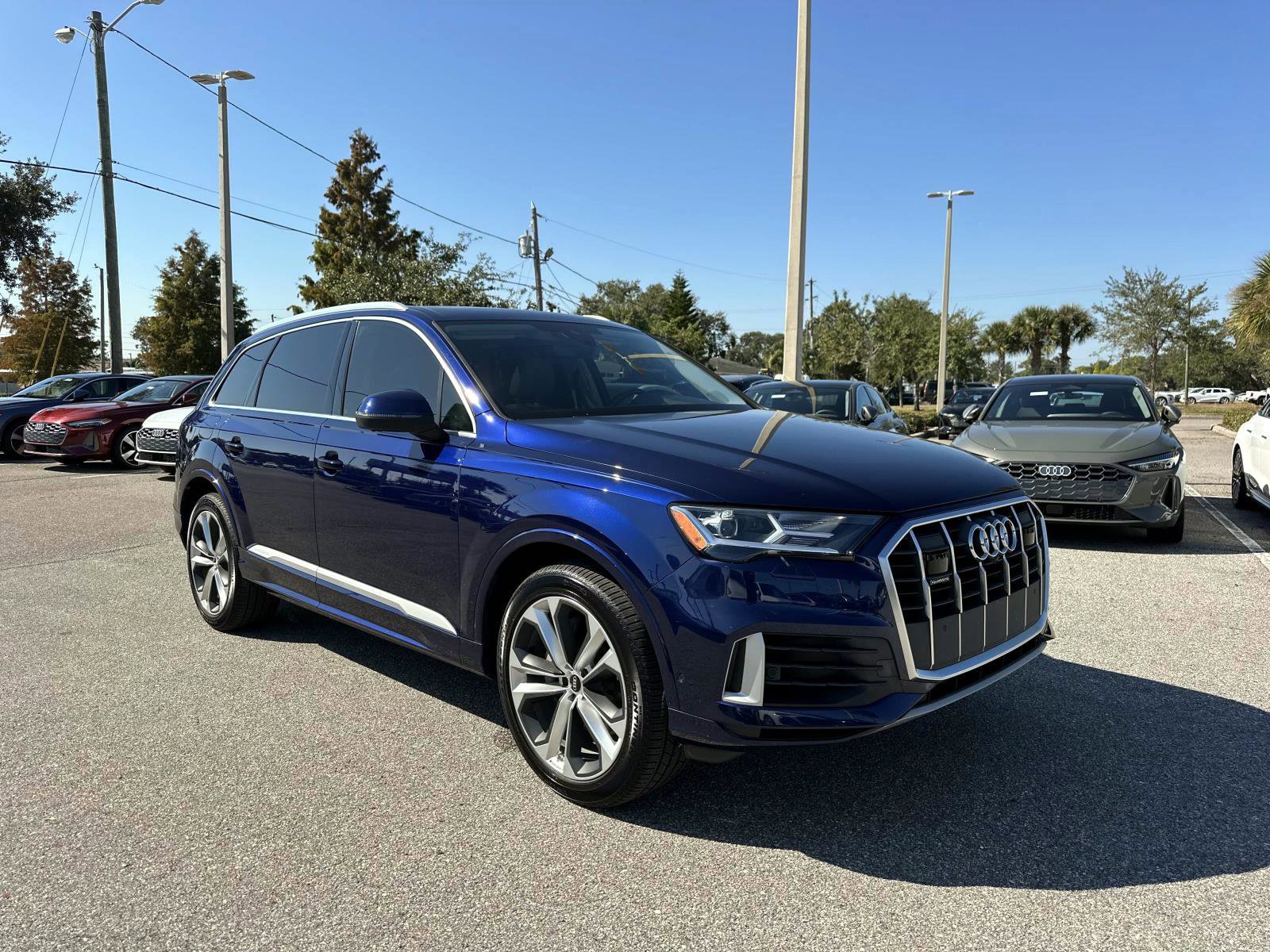 2022 Audi Q7 Premium Plus photo 4