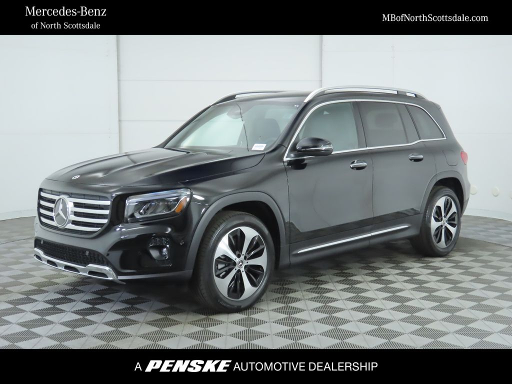 2025 Mercedes-Benz GLB Base's photo
