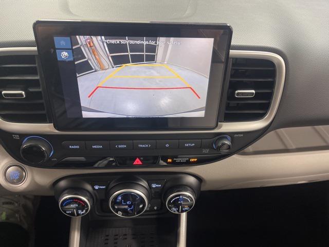 2026 Hyundai Venue SEL photo 12