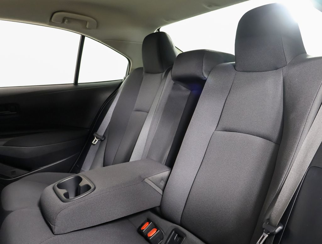 2023 Toyota Corolla LE photo 13