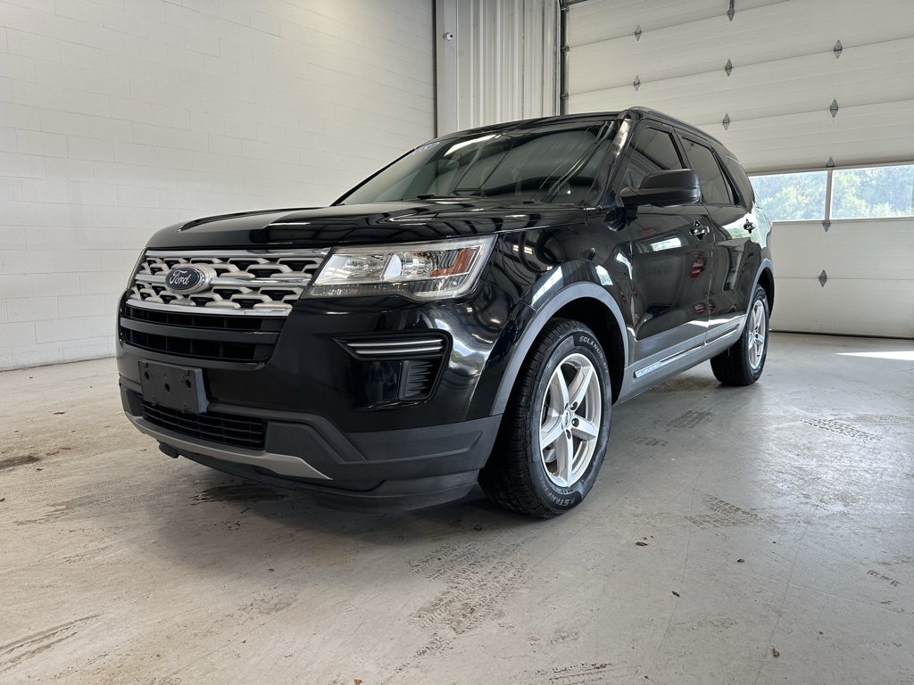 2018 Ford Explorer XLT photo 3
