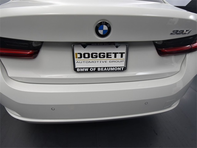 2024 Bmw 330i photo 2