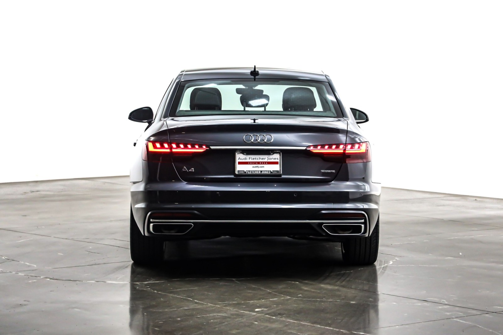 2023 Audi A4 Premium 40 TFSI Quattro photo 3