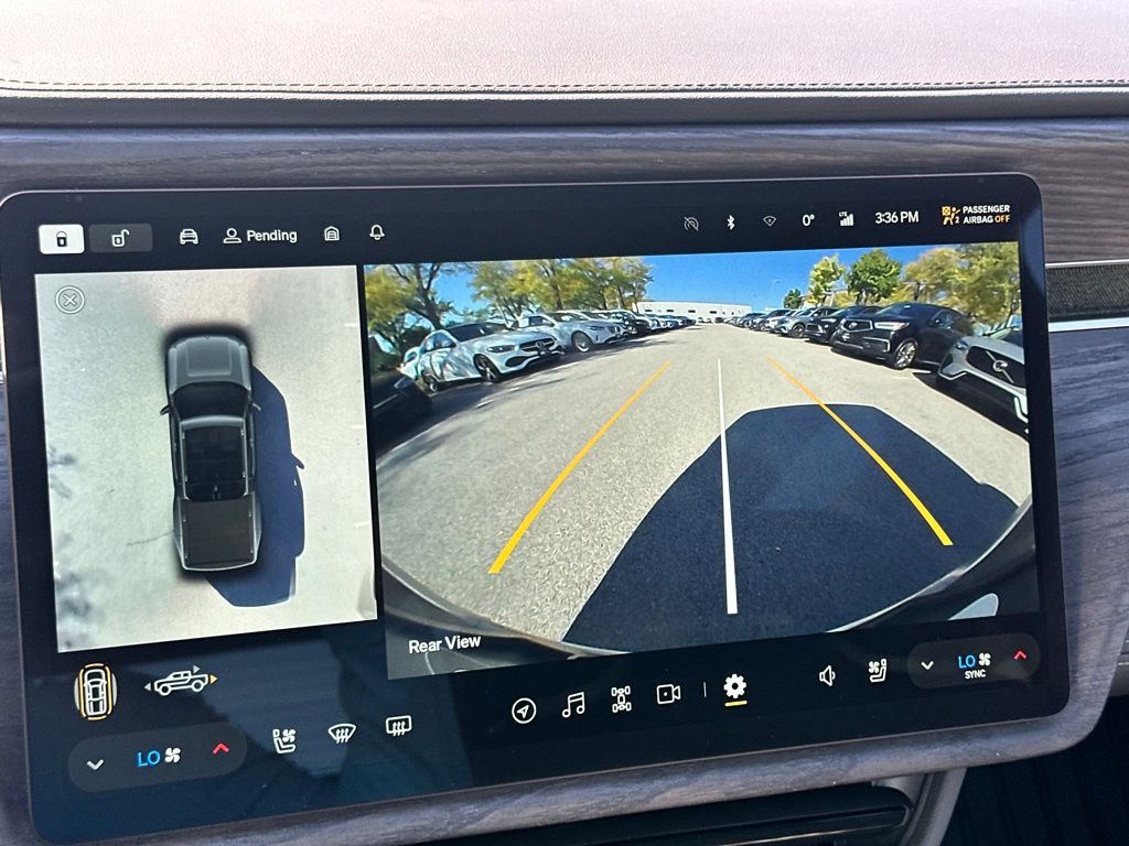 2024 Rivian R1T Adventure photo 17
