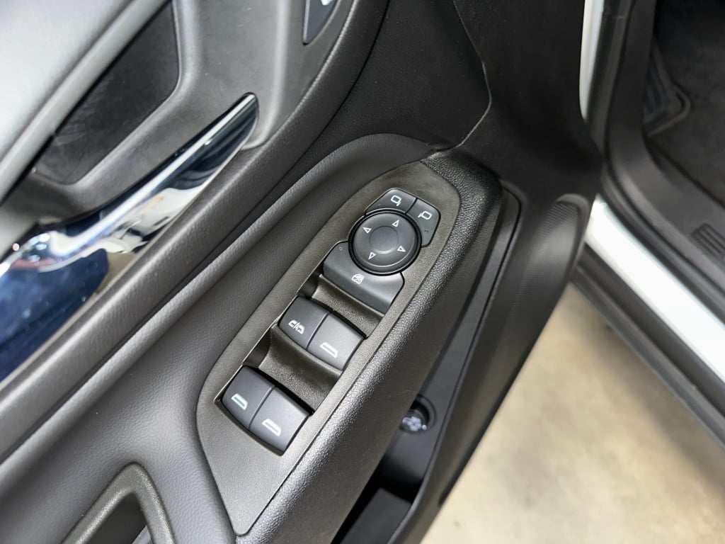 2024 Chevrolet Equinox LT photo 4