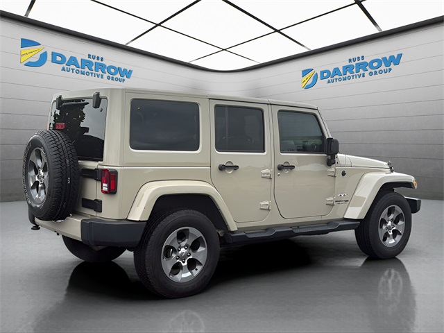 2018 Jeep Wrangler Unlimited Sahara photo 3