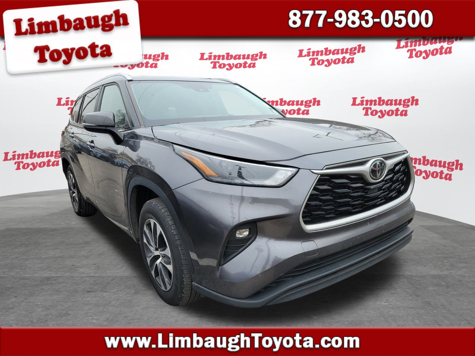 2023 Toyota Highlander XLE's photo