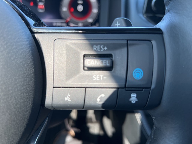 2023 Nissan Rogue Platinum photo 32