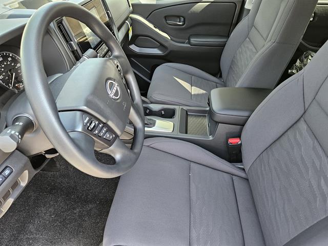 2026 Nissan Frontier Crew Cab S photo 7