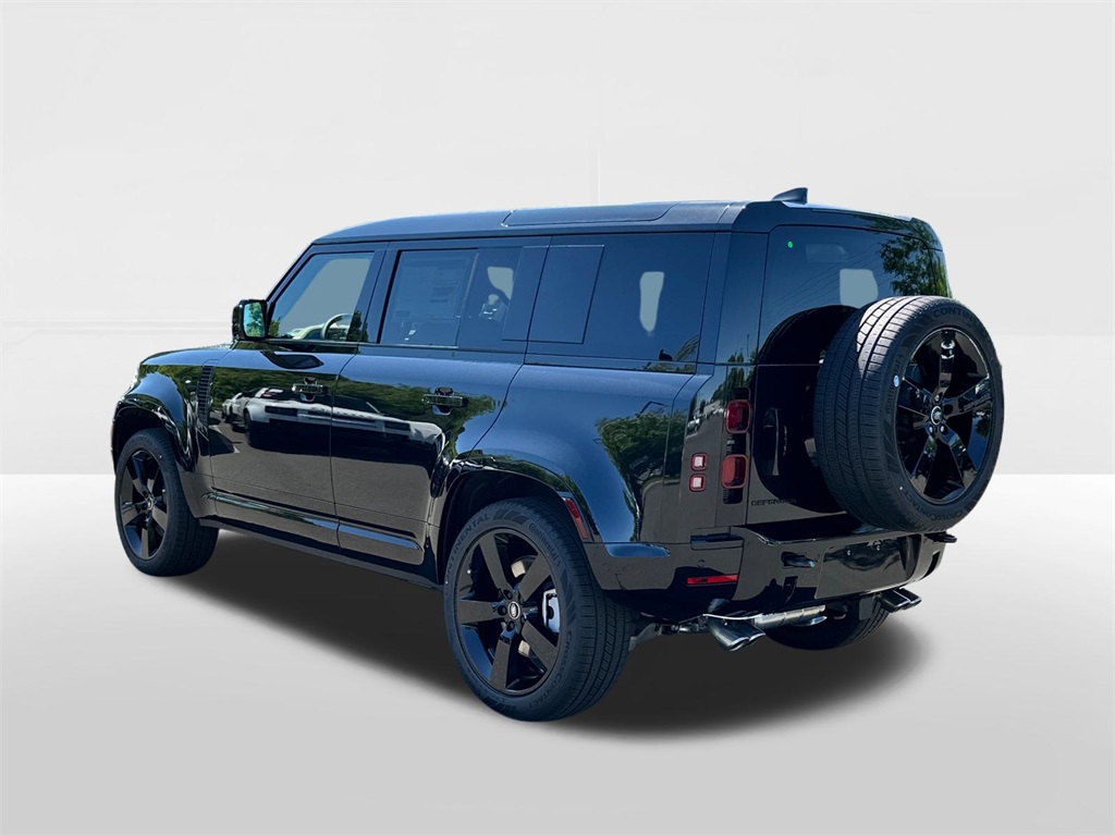 2025 Land Rover Defender 110 X-Dynamic SE photo 2