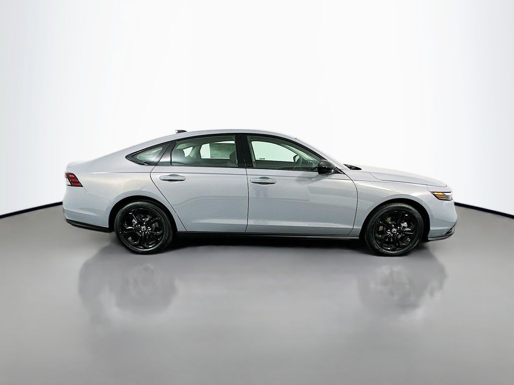 2025 Honda Accord SE photo 4