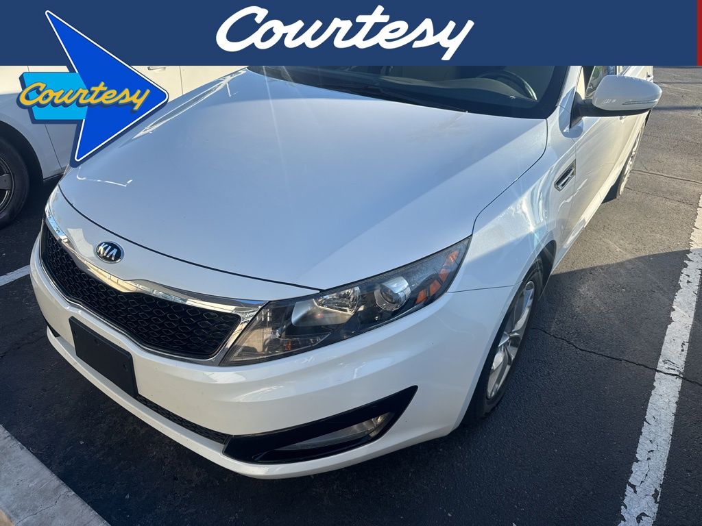 2013 Kia Optima LX's photo