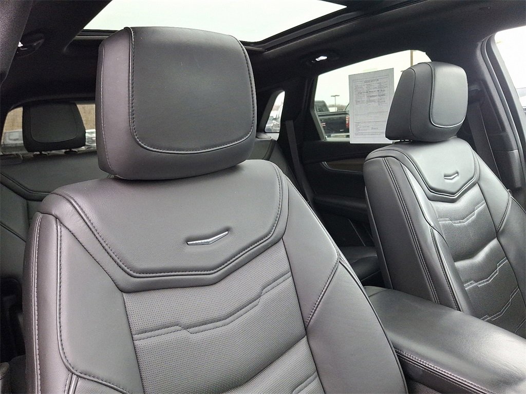 2019 Cadillac XT5 Platinum photo 19