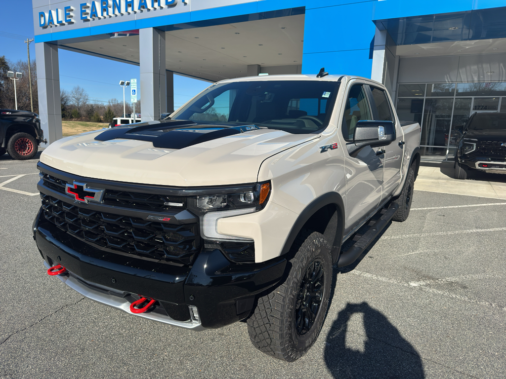 2026 Chevrolet Silverado 1500 ZR2's photo