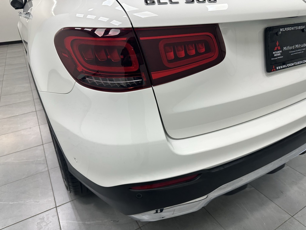 2022 Mercedes Benz GLC 300 4MATIC photo 6