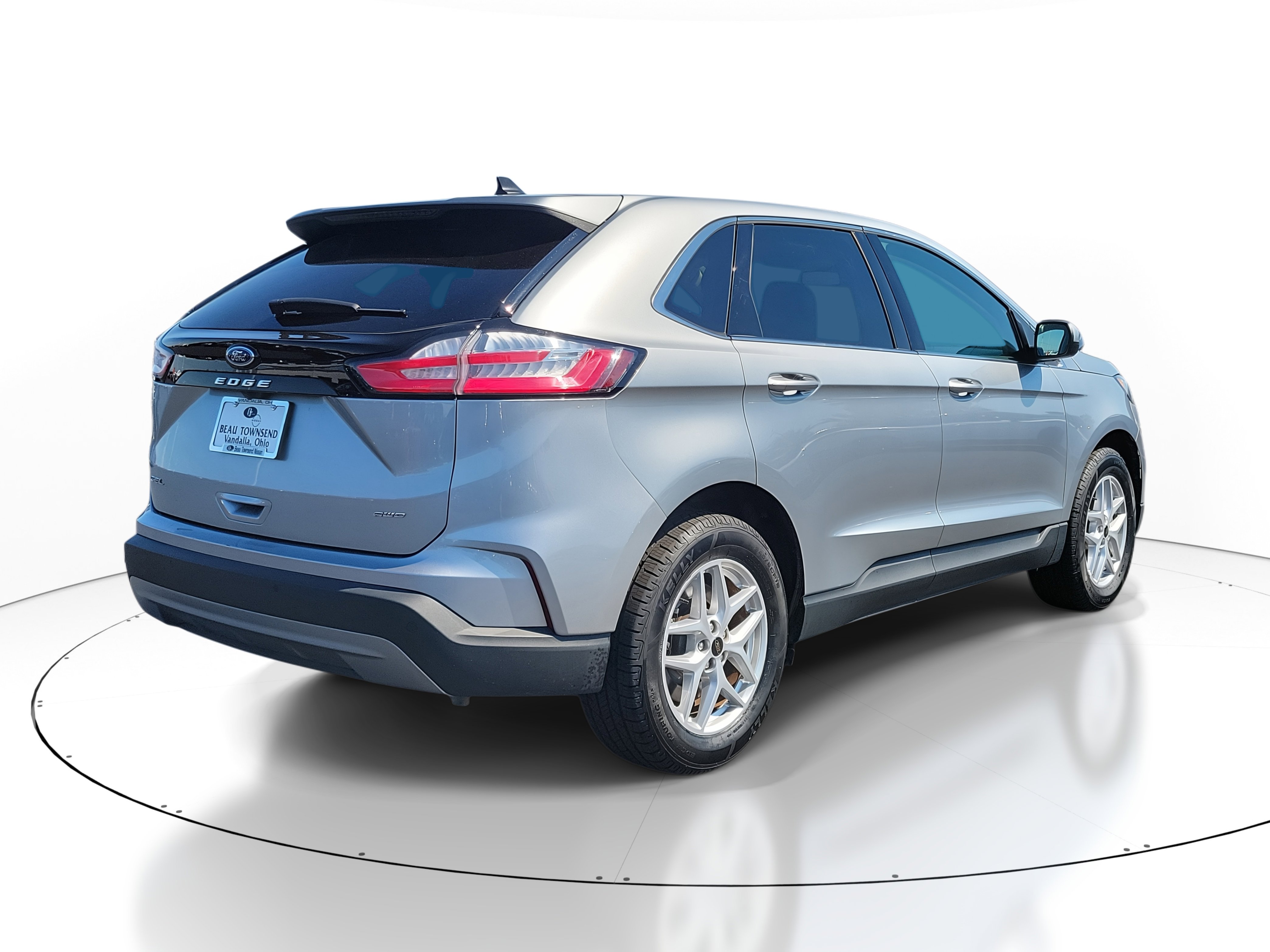 2024 Ford Edge SEL photo 4