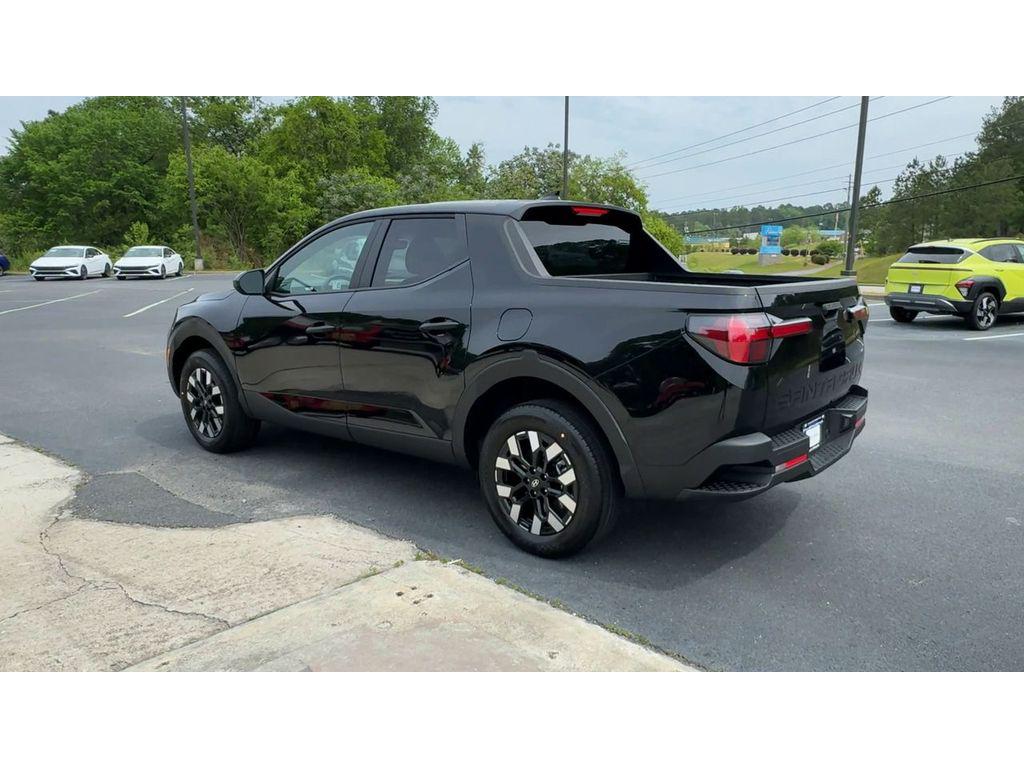 2025 Hyundai Santa Cruz SE photo 4