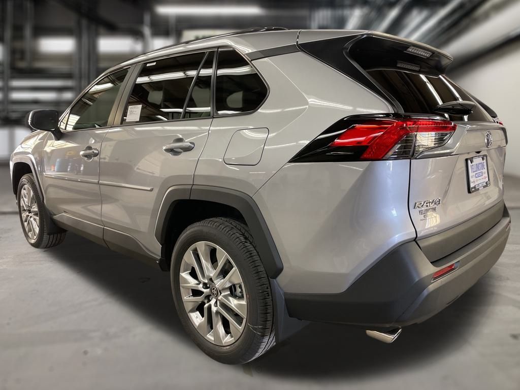 2025 Toyota RAV4 XLE Premium photo 2
