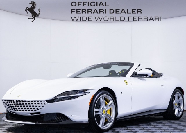 2025 Ferrari Roma Base