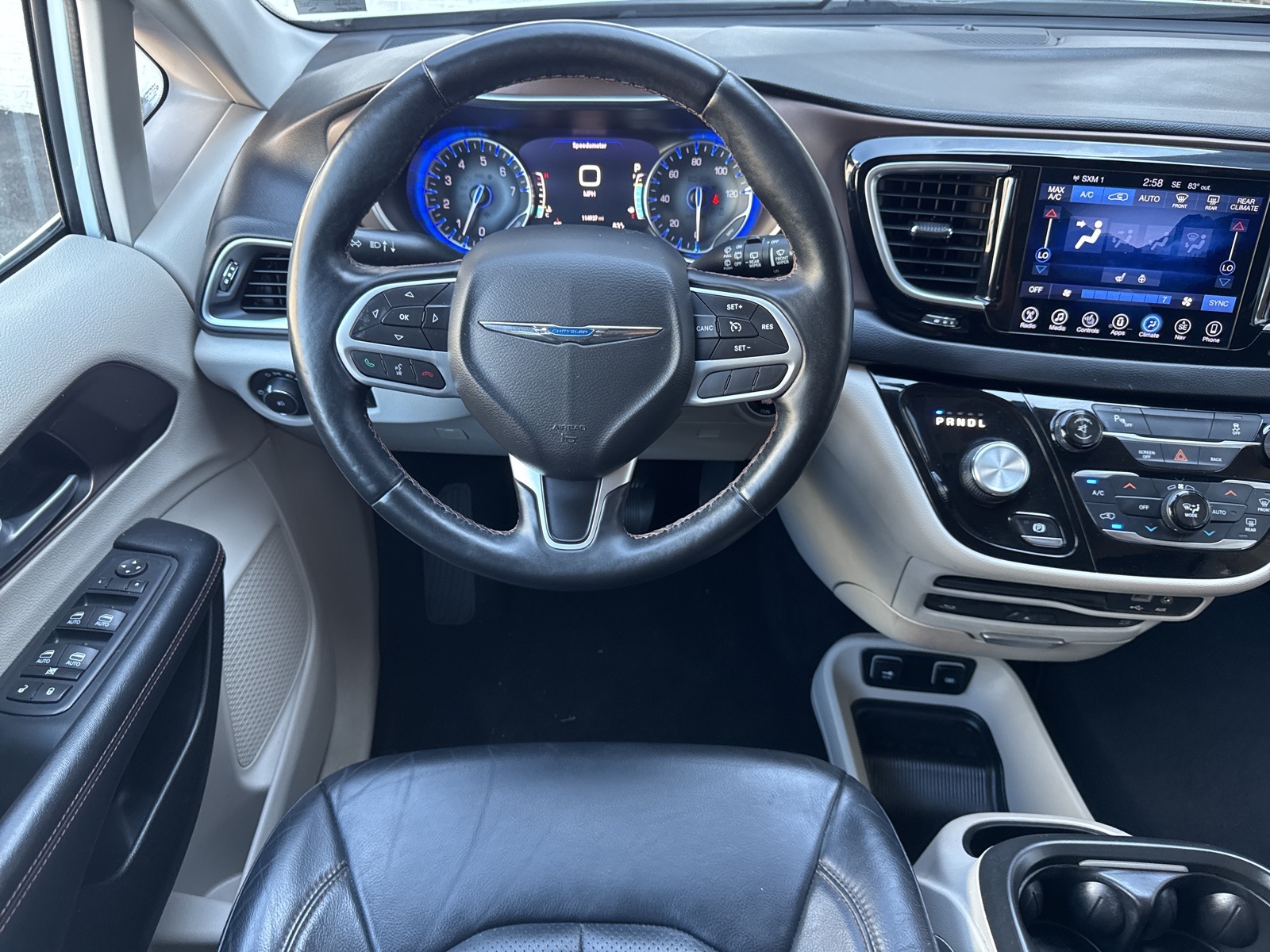 2017 Chrysler Pacifica Touring Plus photo 17
