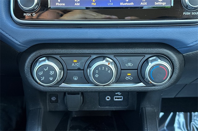 2023 Nissan Versa 1.6 SV photo 23