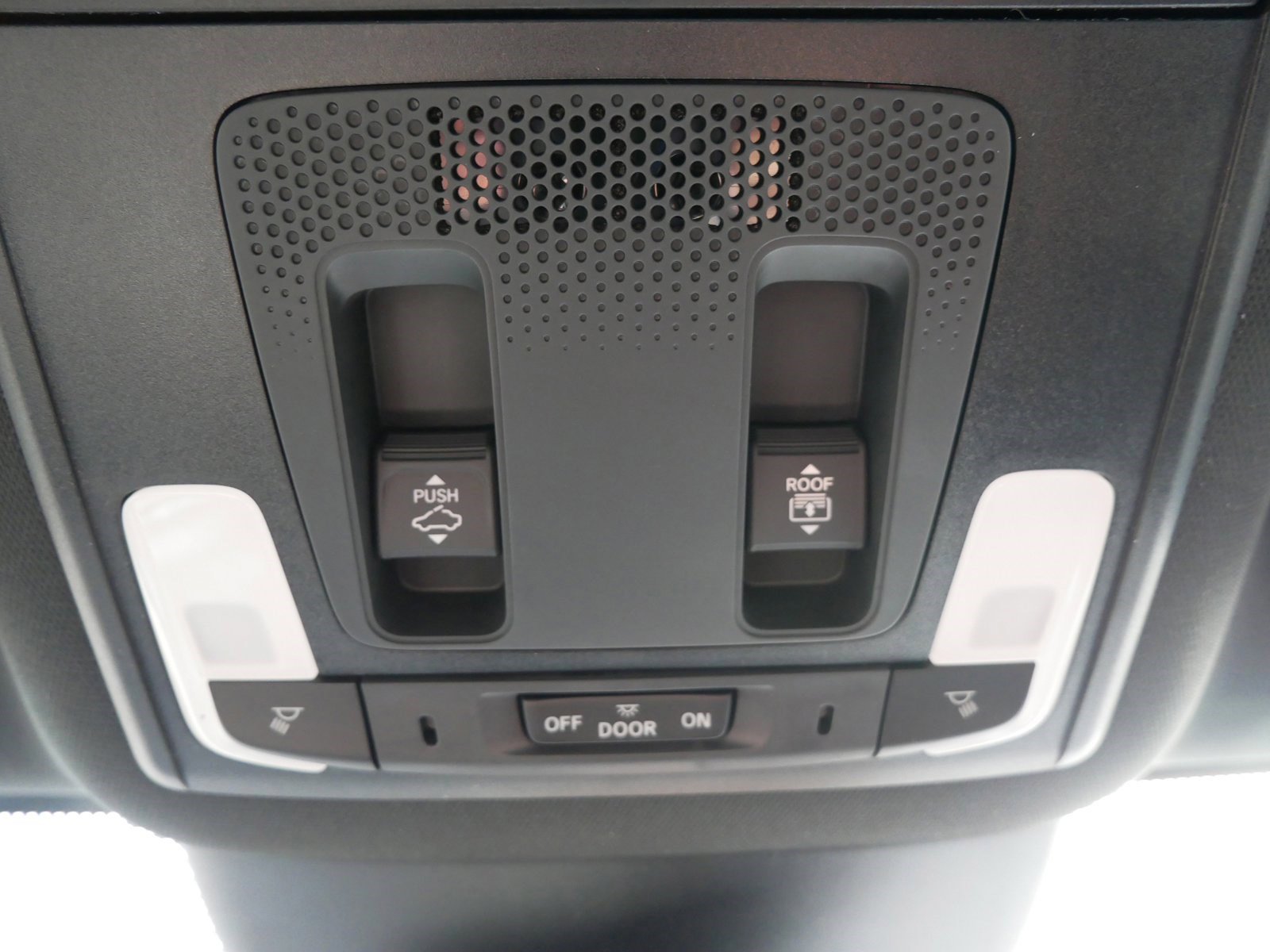 2025 Honda Pilot TrailSport photo 21