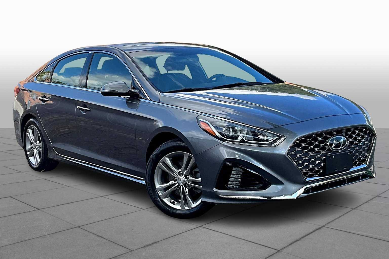 2018 Hyundai Sonata Sport photo 2