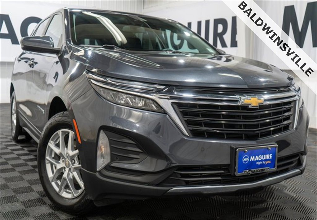 2022 Chevrolet Equinox LT's photo