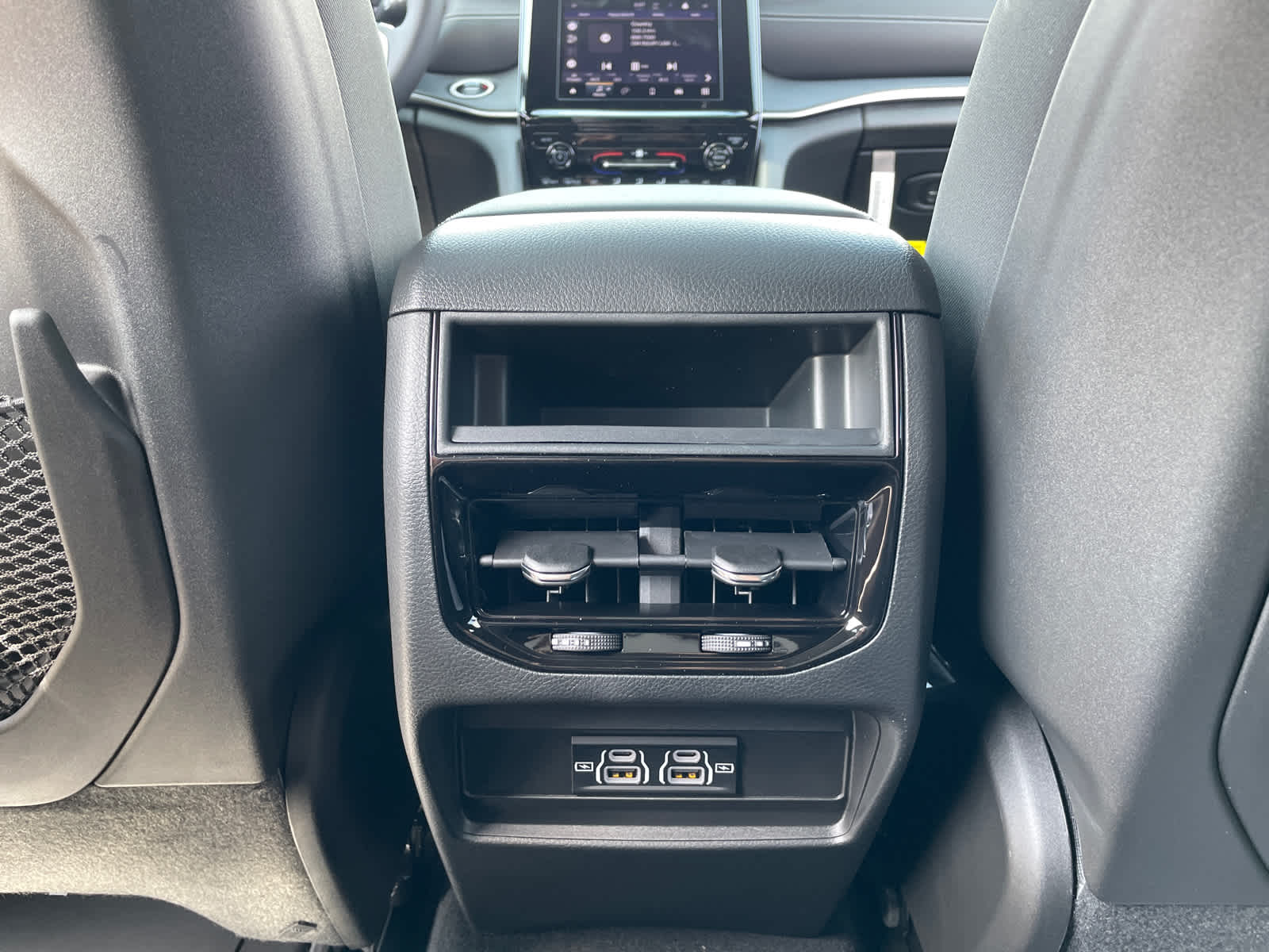 2025 Jeep Grand Cherokee Laredo X photo 11