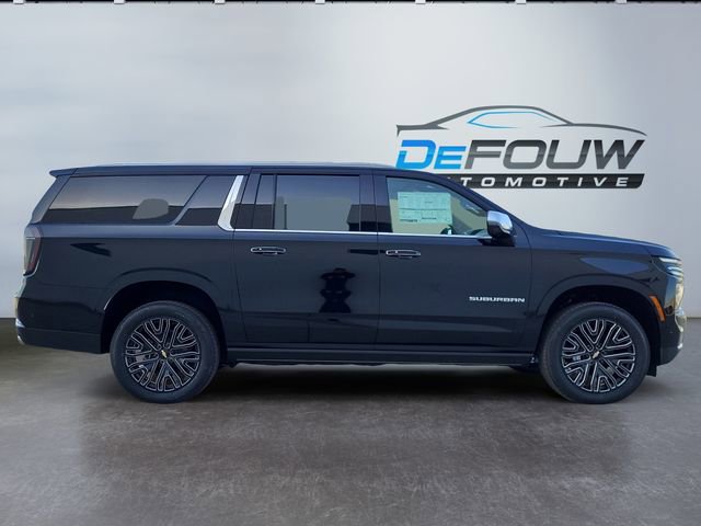 2025 Chevrolet Suburban Premier photo 2