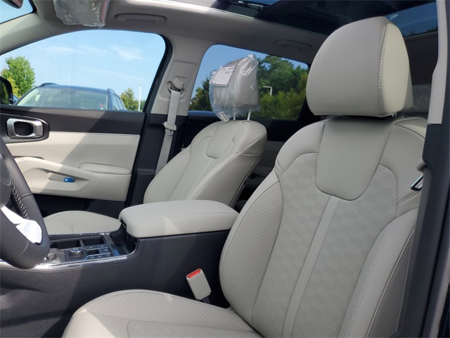 2025 Kia Sorento S photo 13