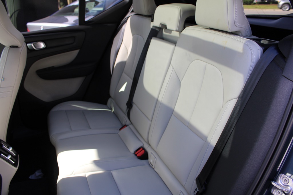 2021 Volvo XC40 T5 AWD Inscription photo 31