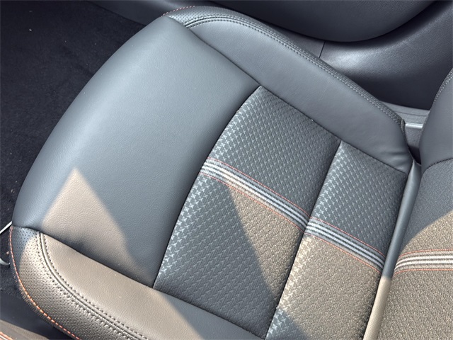 2025 Nissan Altima 2.5 SR photo 12