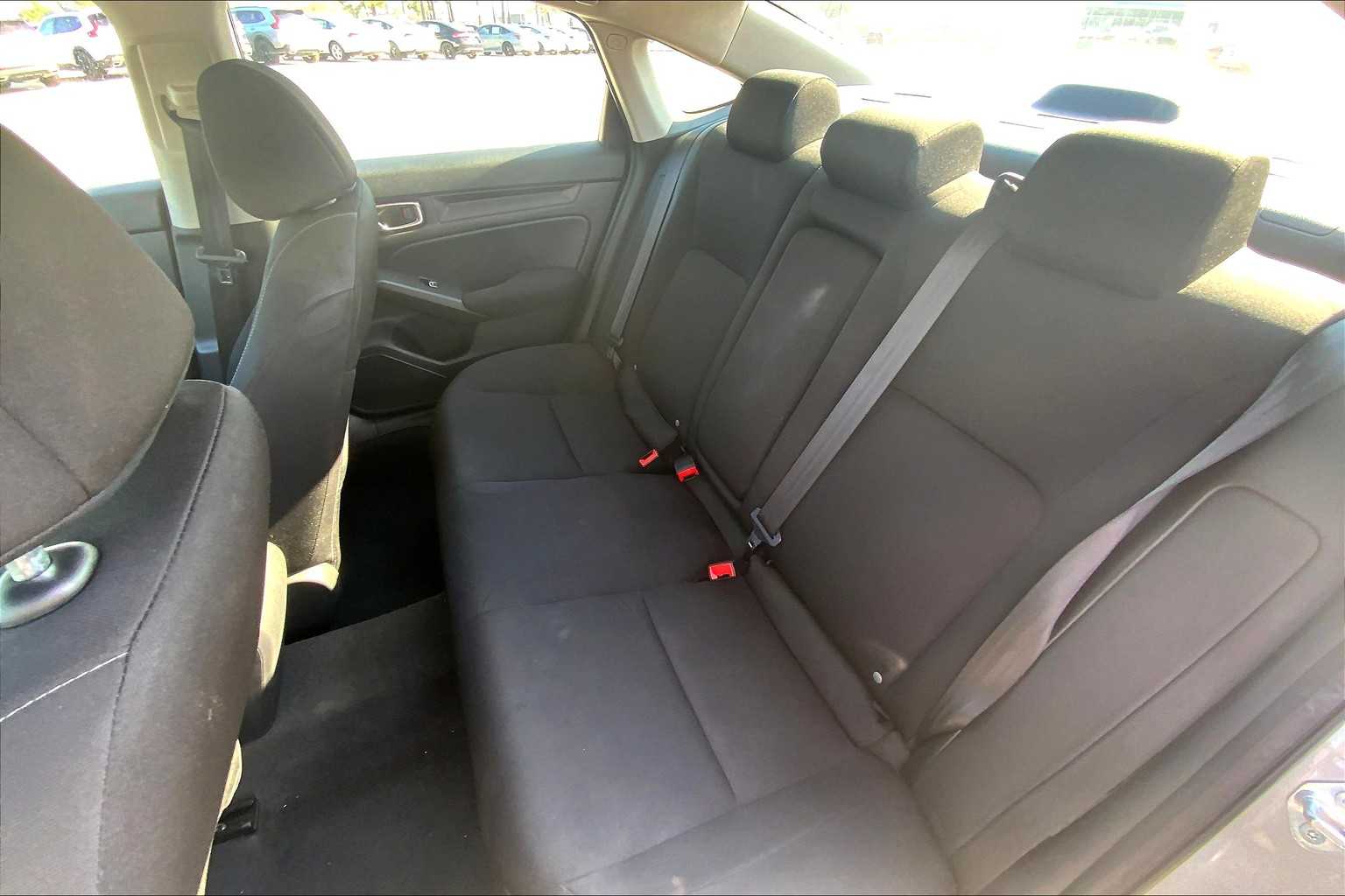 2022 Honda Civic EX photo 18