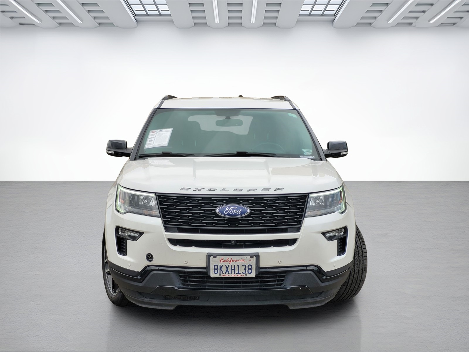 2019 Ford Explorer Sport photo 2