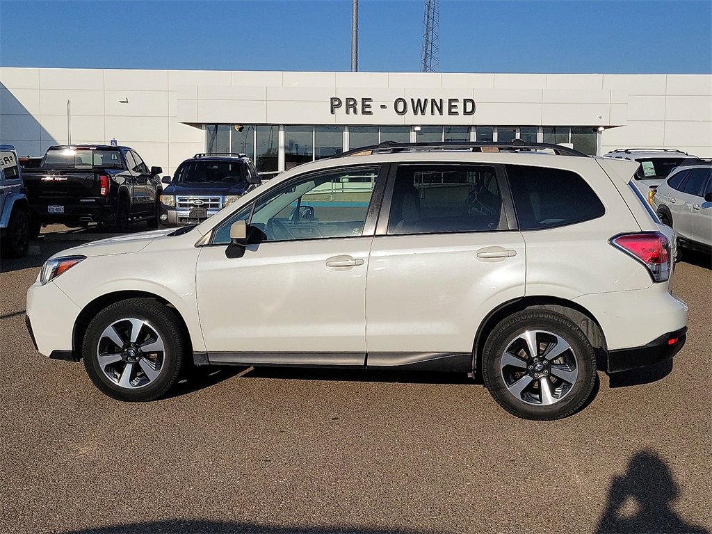 2018 Subaru Forester Premium photo 6