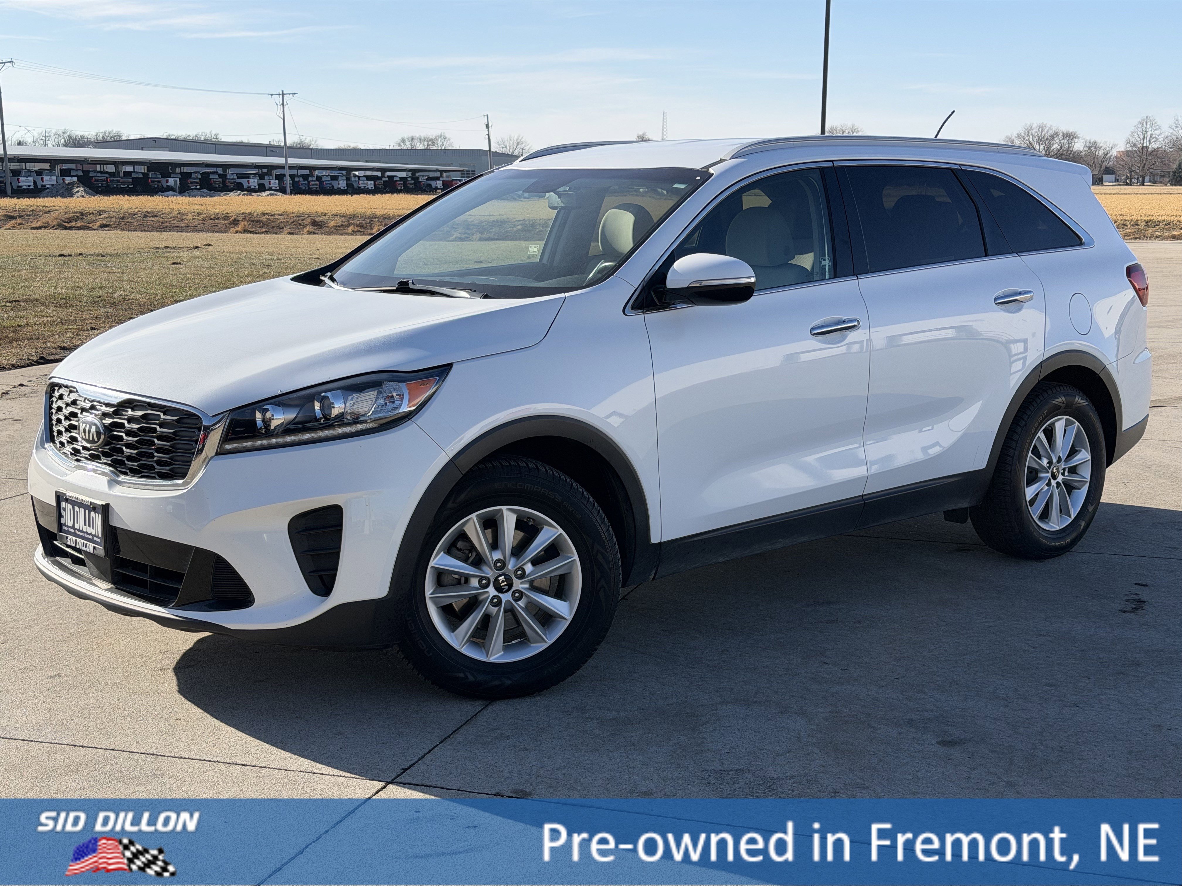 2020 Kia Sorento LX's photo