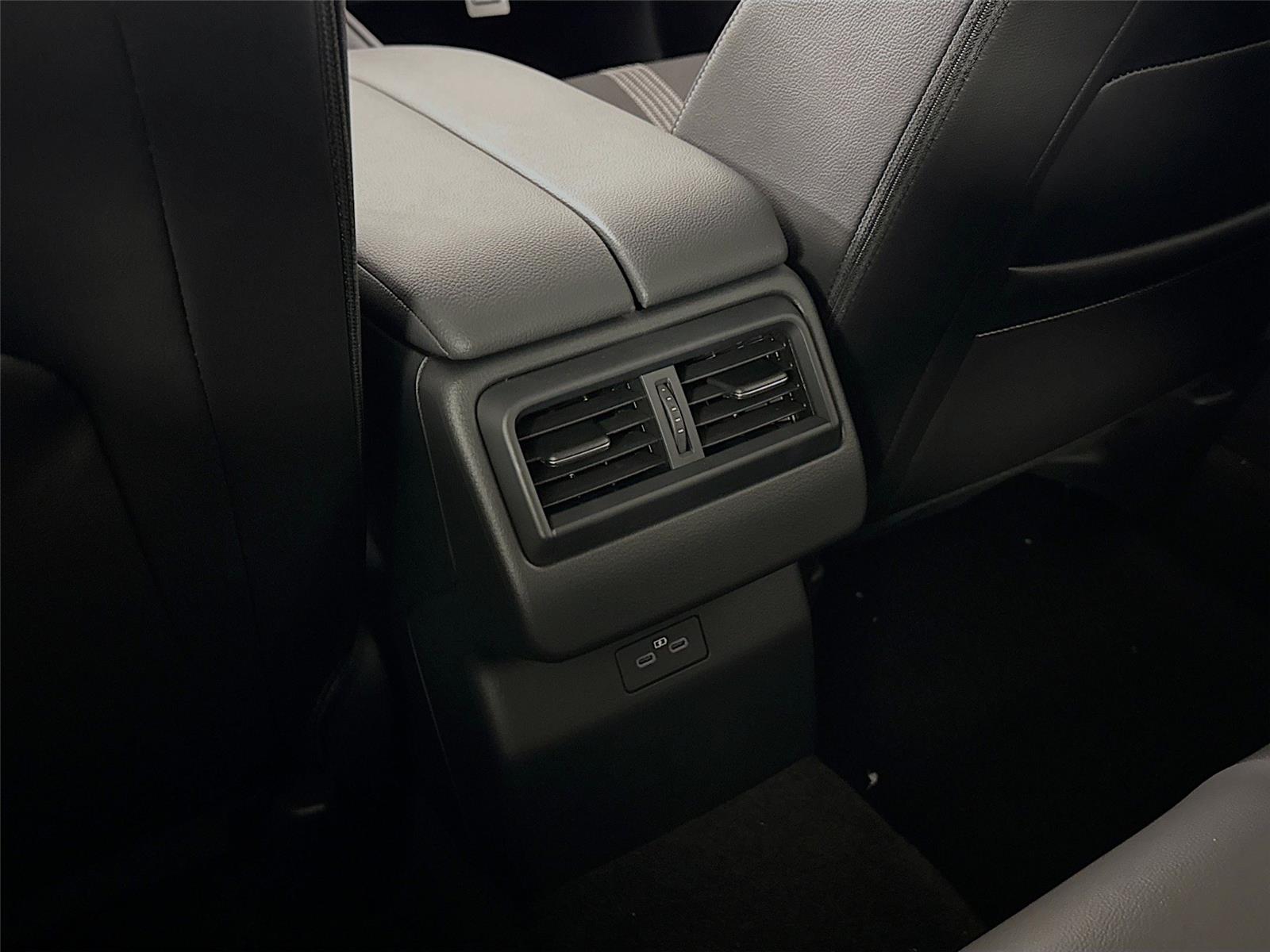 2025 Mazda CX-50 2.5 S Preferred photo 33